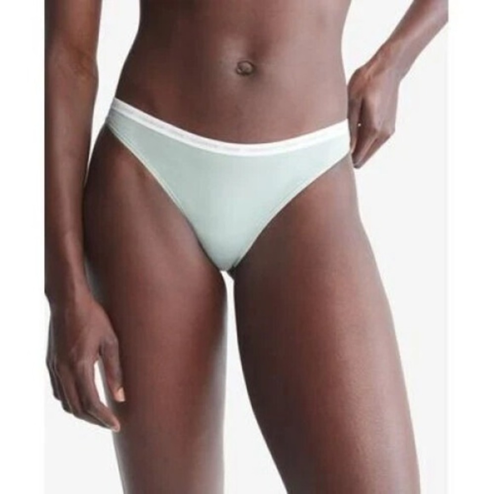 New Calvin Klein CK One Cotton Singles Thong Underwear QD3783 Sage Green Size XS
